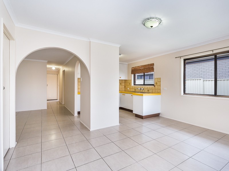 28 ROBERTSON AVE, Margate QLD 4019