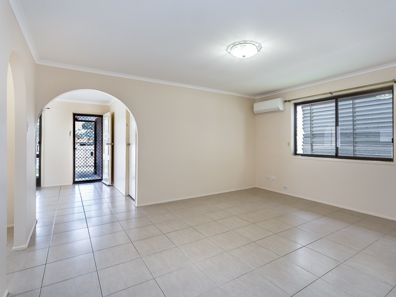 28 ROBERTSON AVE, Margate QLD 4019