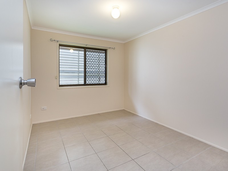 28 ROBERTSON AVE, Margate QLD 4019
