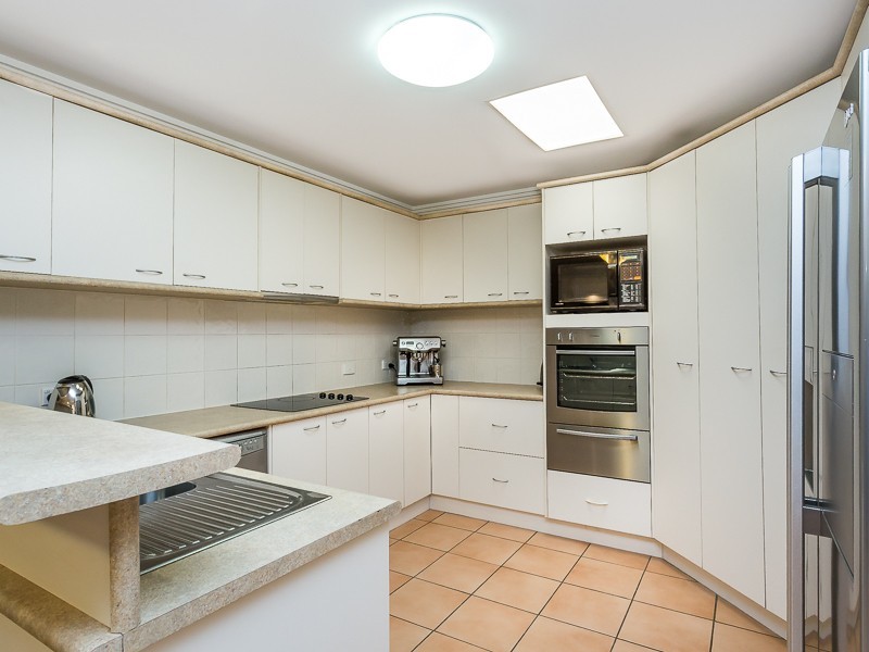 16 WALSH STREET, Redcliffe QLD 4020
