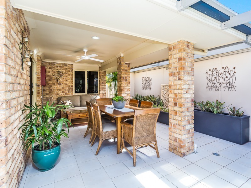 16 WALSH STREET, Redcliffe QLD 4020
