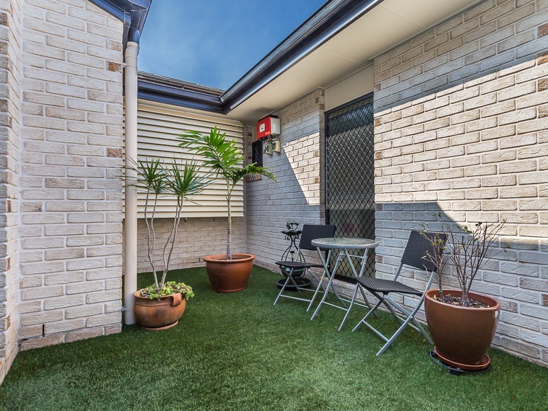 45 COLLINS ST, Woody Point QLD 4019