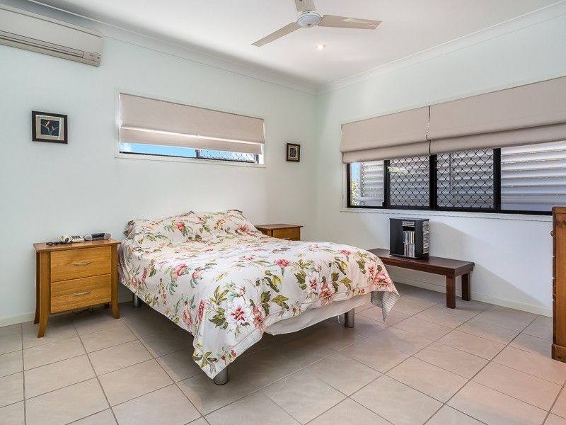 45 COLLINS ST, Woody Point QLD 4019