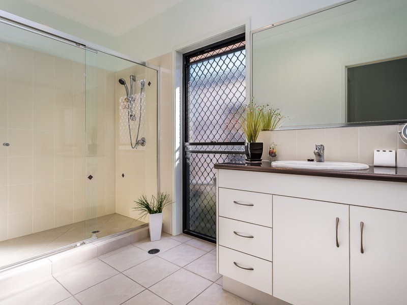45 COLLINS ST, Woody Point QLD 4019