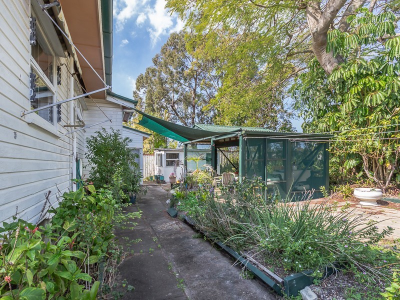 15 COPSON ST, Clontarf QLD 4019
