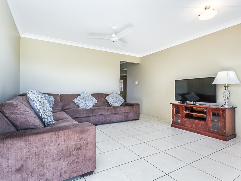 7B OTTER COURT, Rothwell QLD 4022