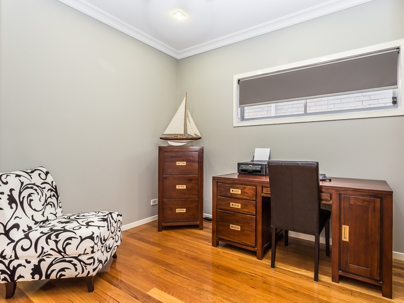 27B CENTRAL AVE, Scarborough QLD 4020