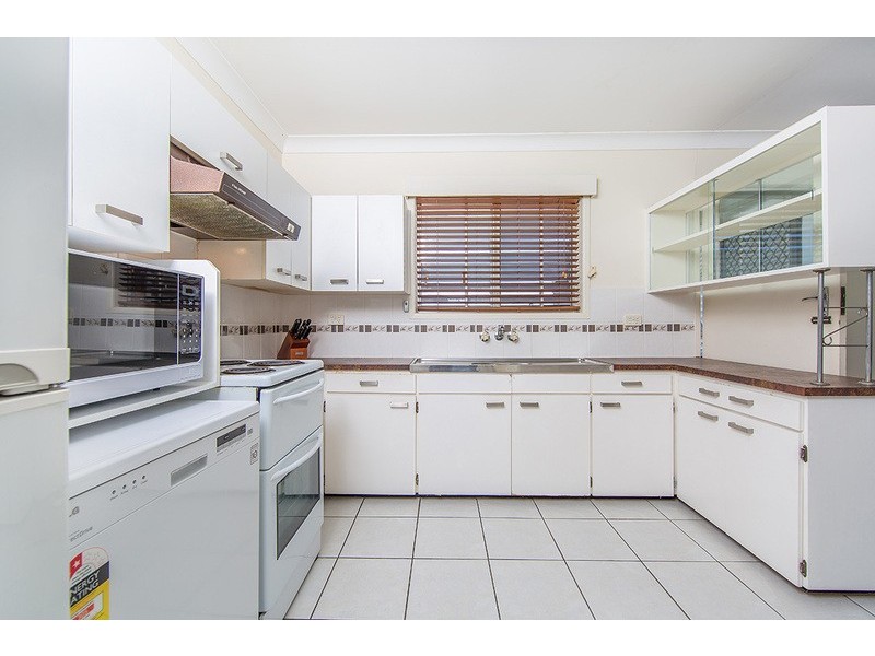 3 LIONS CRES, Kippa-ring QLD 4021