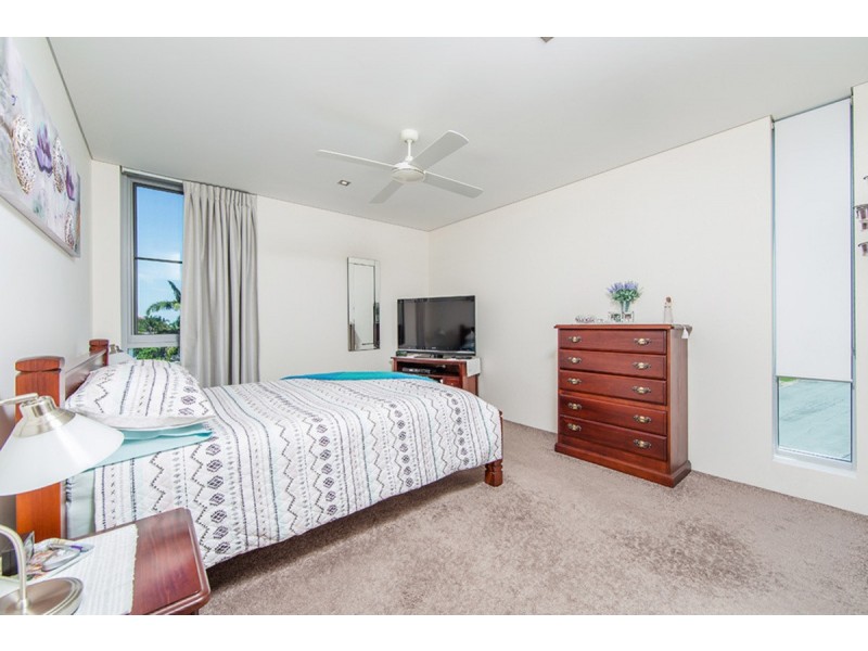 40/17 MARINE PDE, Redcliffe QLD 4020