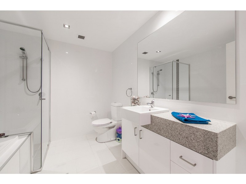 40/17 MARINE PDE, Redcliffe QLD 4020