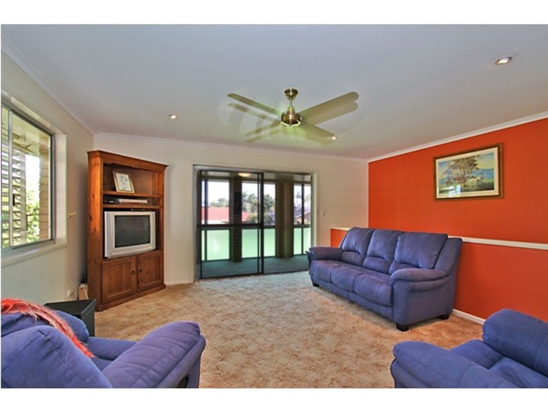 30 LA SALLE DRIVE, Newport QLD 4020