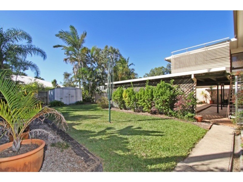 30 LA SALLE DRIVE, Newport QLD 4020