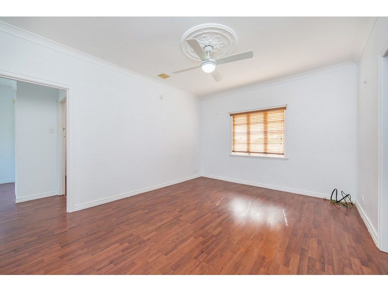 78 VICTORIA AVE, Woody Point QLD 4019