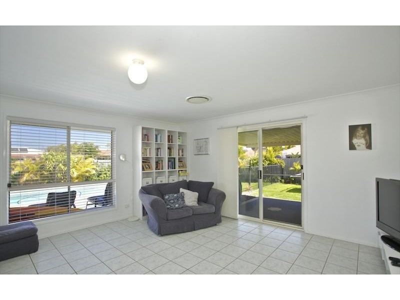 9 GALE ST, Redcliffe QLD 4020