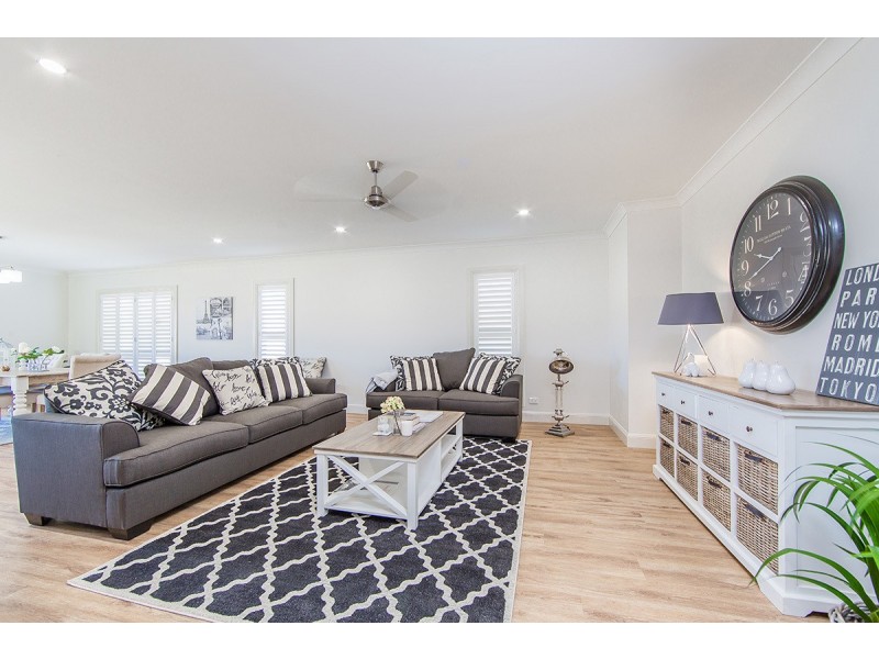 3 BRADLEY RD, Clontarf QLD 4019