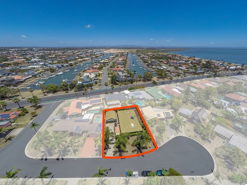 19 VISTA CRT, Newport QLD 4020