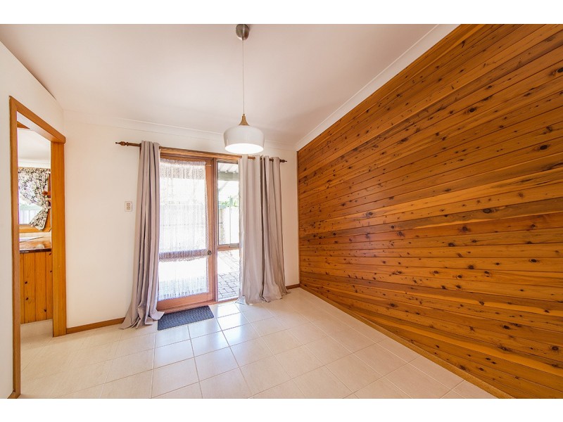 19 VISTA CRT, Newport QLD 4020