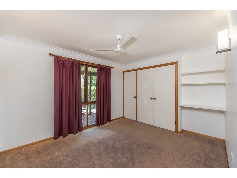 19 VISTA CRT, Newport QLD 4020