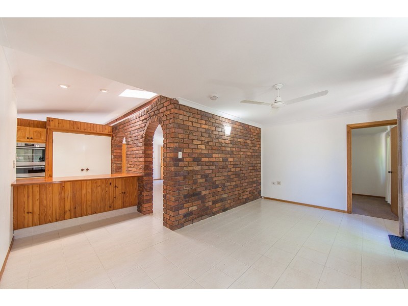 19 VISTA CRT, Newport QLD 4020