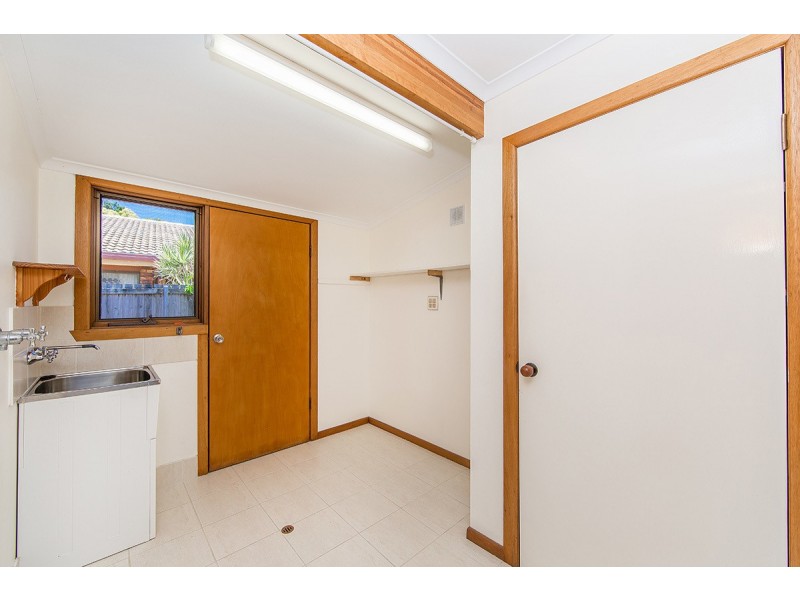 19 VISTA CRT, Newport QLD 4020