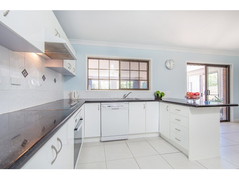 28A RAINTREE ST, Kippa-ring QLD 4021