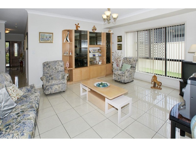 12 SKANDIA COURT, Newport QLD 4020