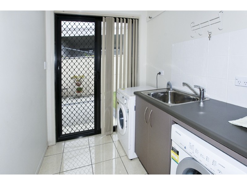 12 SKANDIA COURT, Newport QLD 4020