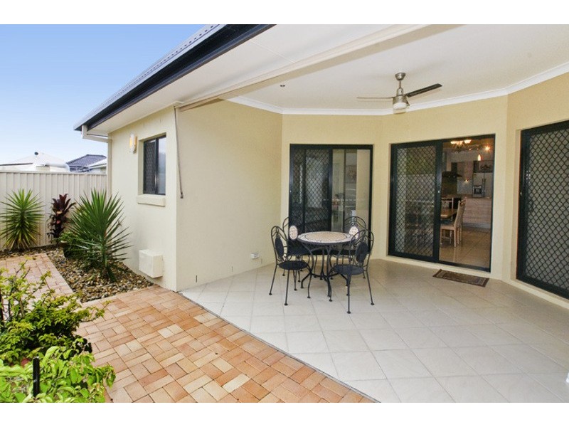 12 SKANDIA COURT, Newport QLD 4020