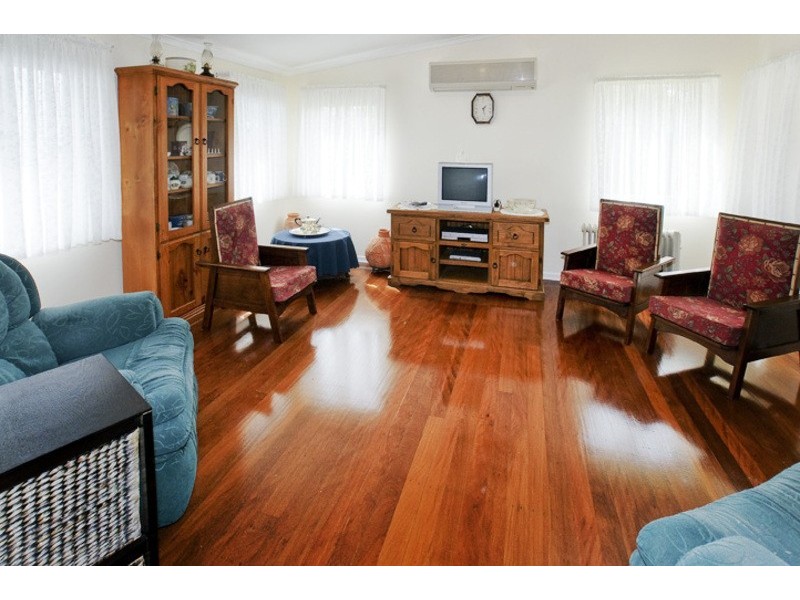 16 HIGLETT STREET, Scarborough QLD 4020