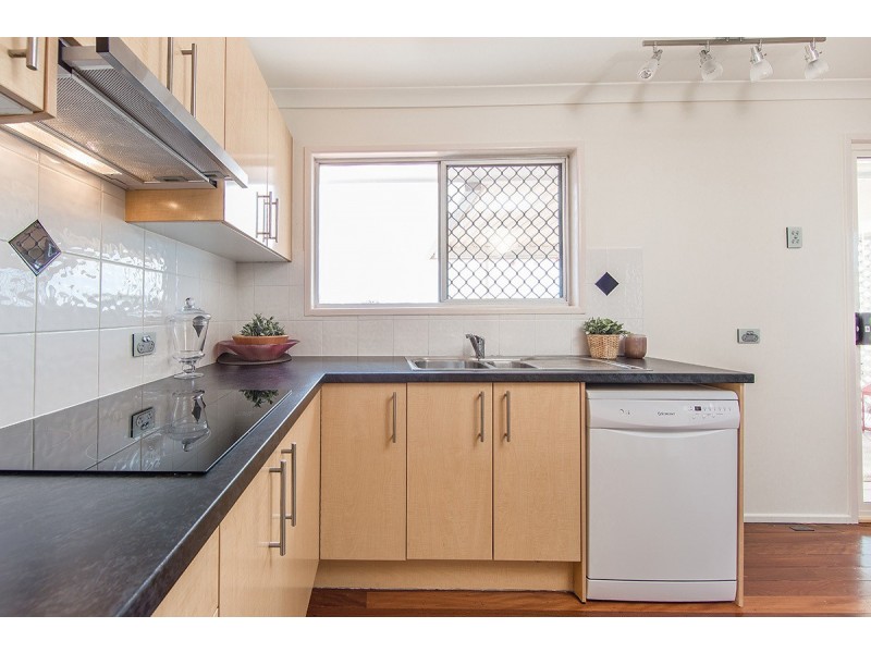 124 OLD BAY RD, Deception Bay QLD 4508