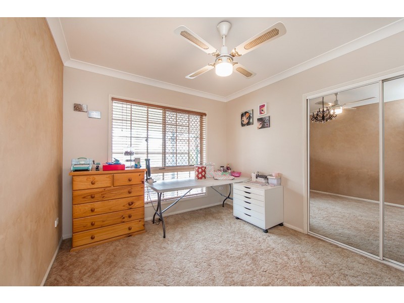 8 OAKMONT ST, Rothwell QLD 4022