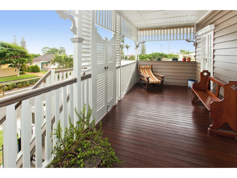 21 GRIFFITH ROAD, Scarborough QLD 4020