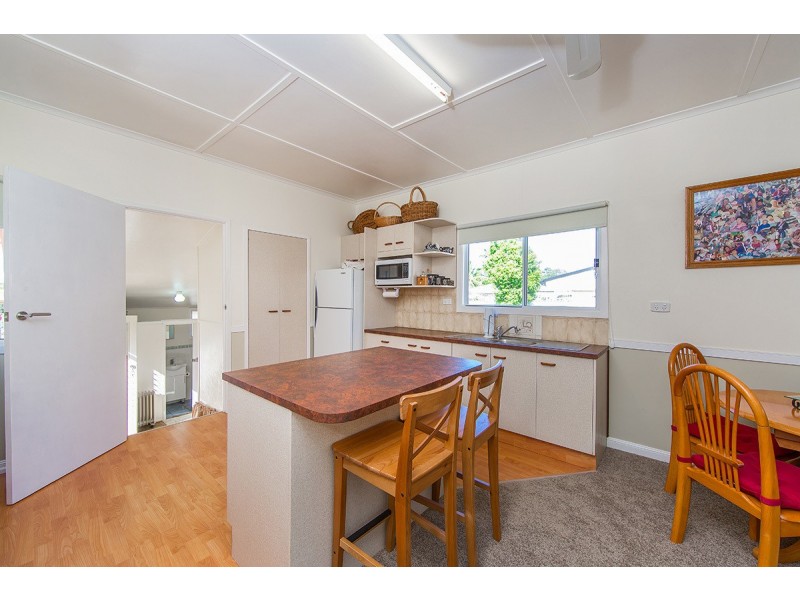 7 WATT STREET, Redcliffe QLD 4020