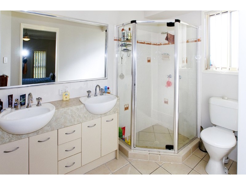 32 CADELL CRESCENT, Rothwell QLD 4022