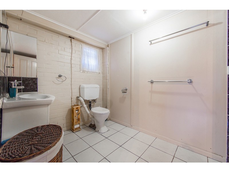 69 CORNELIUS ST, Clontarf QLD 4019