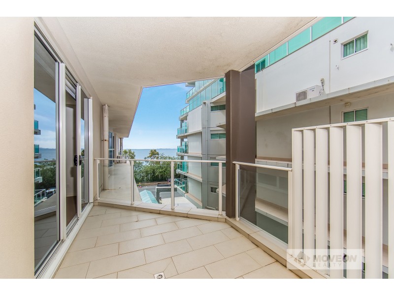 303/87 MARINE PDE, Redcliffe QLD 4020
