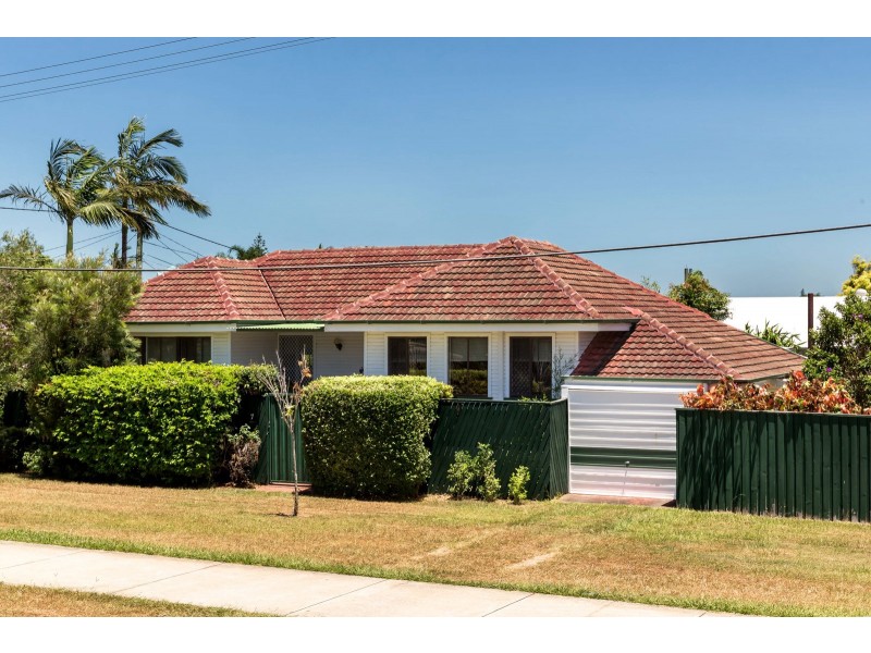 7 BELL STREET, Woody Point QLD 4019