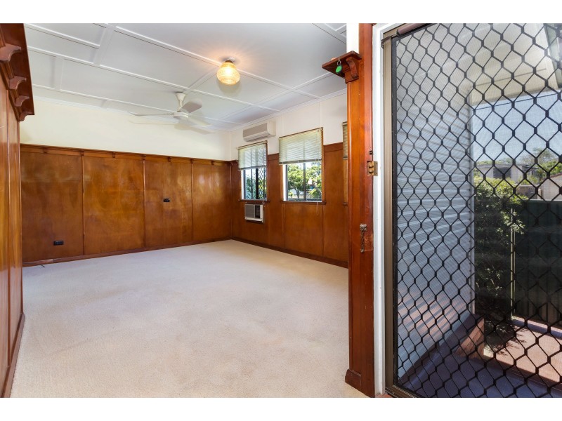 7 BELL STREET, Woody Point QLD 4019