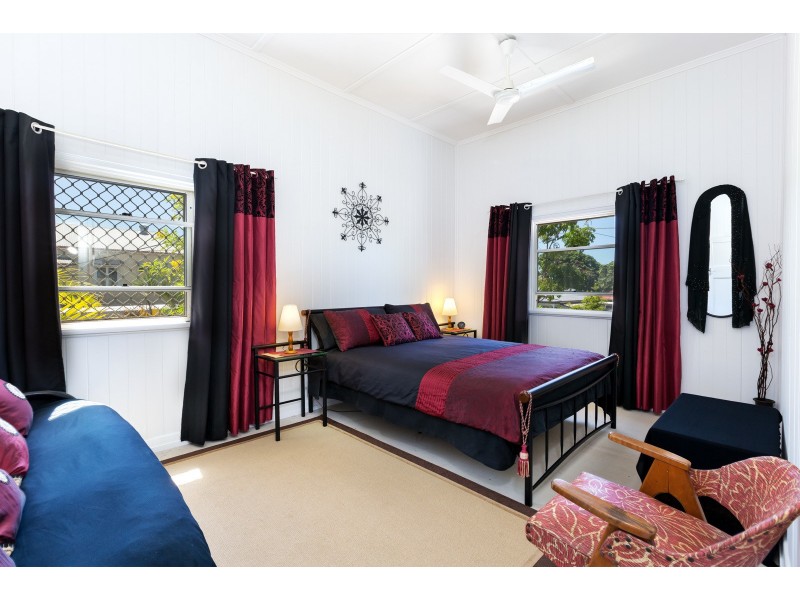 9 WYLLIE ST, Redcliffe QLD 4020