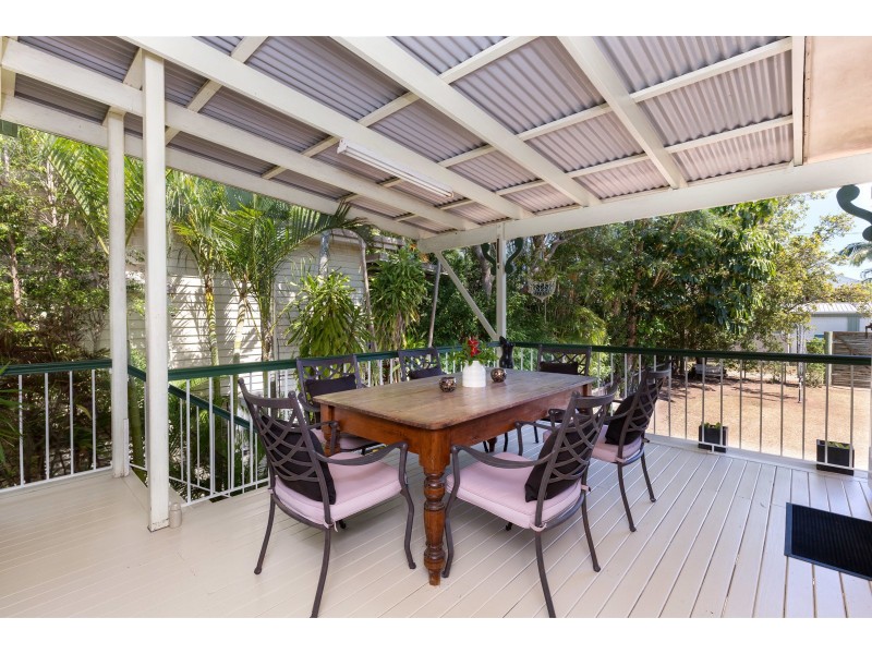 9 WYLLIE ST, Redcliffe QLD 4020