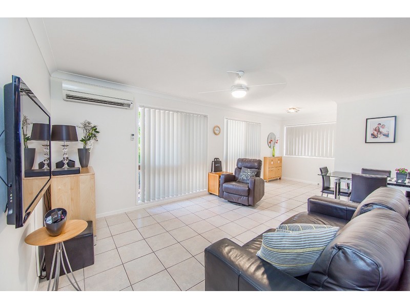 21 MAINE ROAD, Clontarf QLD 4019