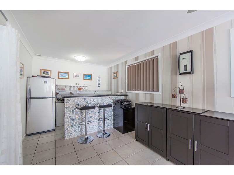 21 MAINE ROAD, Clontarf QLD 4019