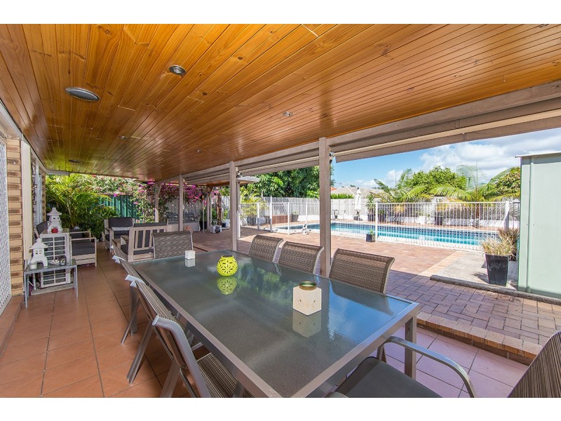 21 MAINE ROAD, Clontarf QLD 4019