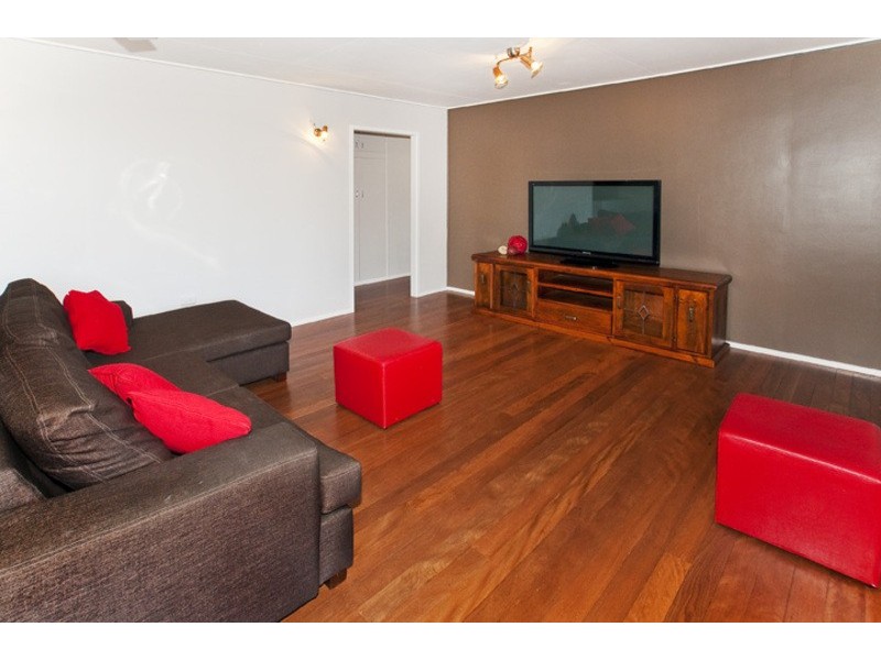 3  EMERALD ST, Clontarf QLD 4019