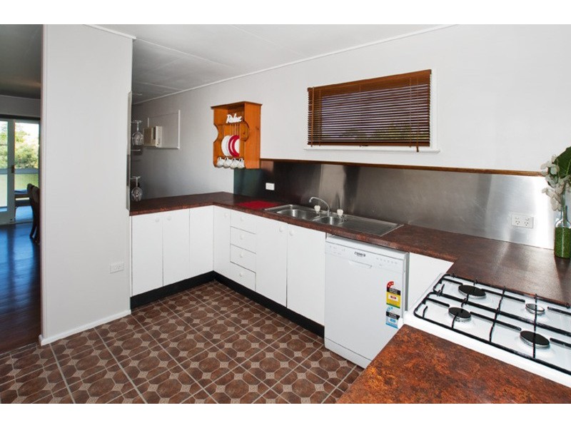 3  EMERALD ST, Clontarf QLD 4019