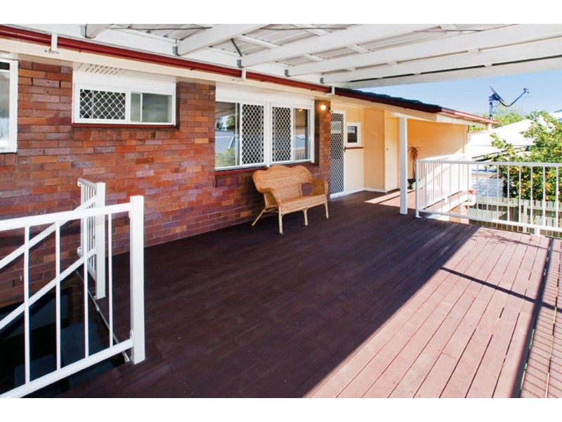 3  EMERALD ST, Clontarf QLD 4019