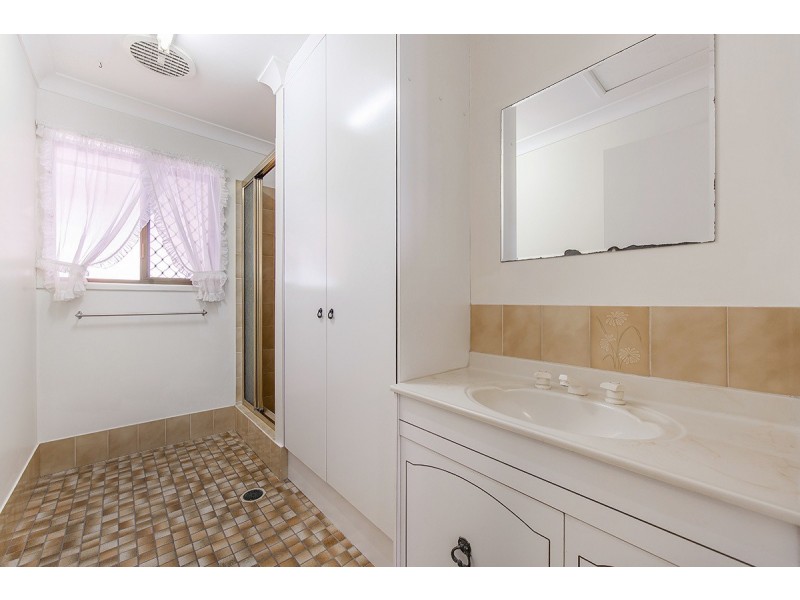 5 BRISTOL COURT, Rothwell QLD 4022