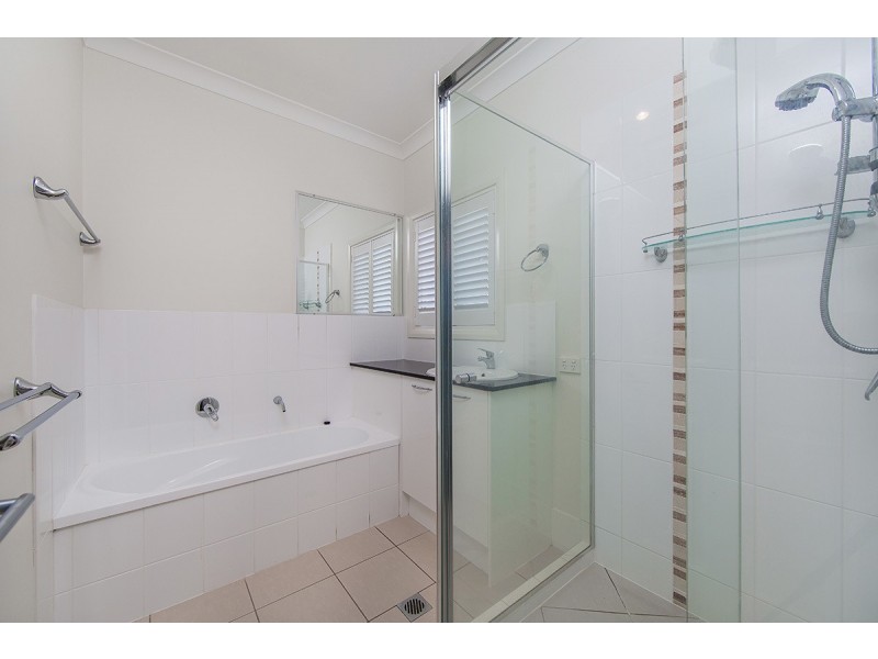 11 GARNET STREET, Scarborough QLD 4020