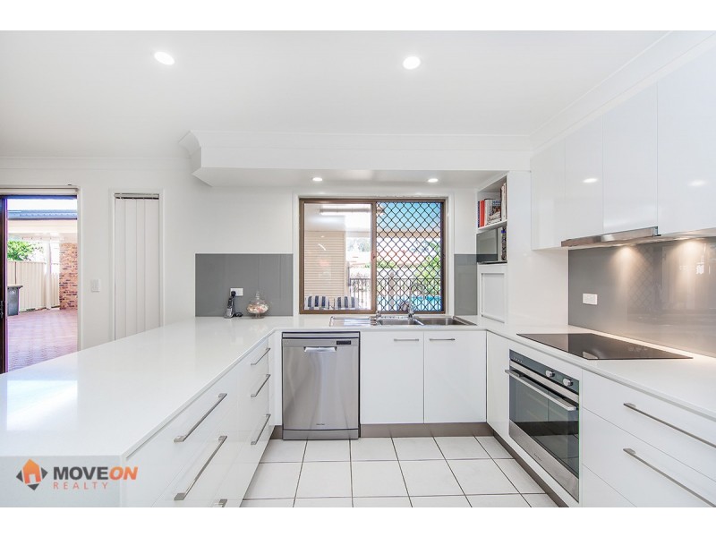 5 GRETEL COURT, Newport QLD 4020