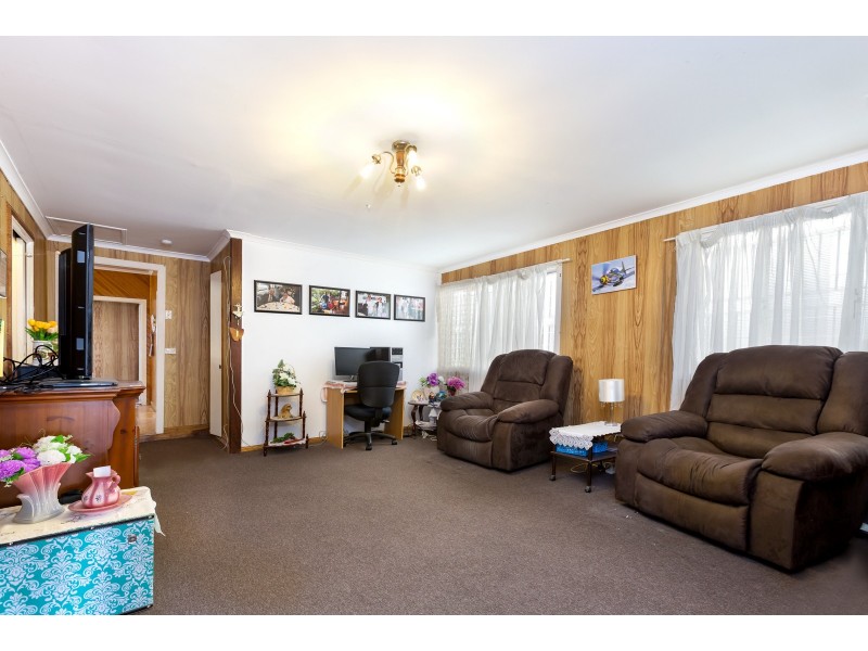 62 MCLENNAN STREET, Woody Point QLD 4019